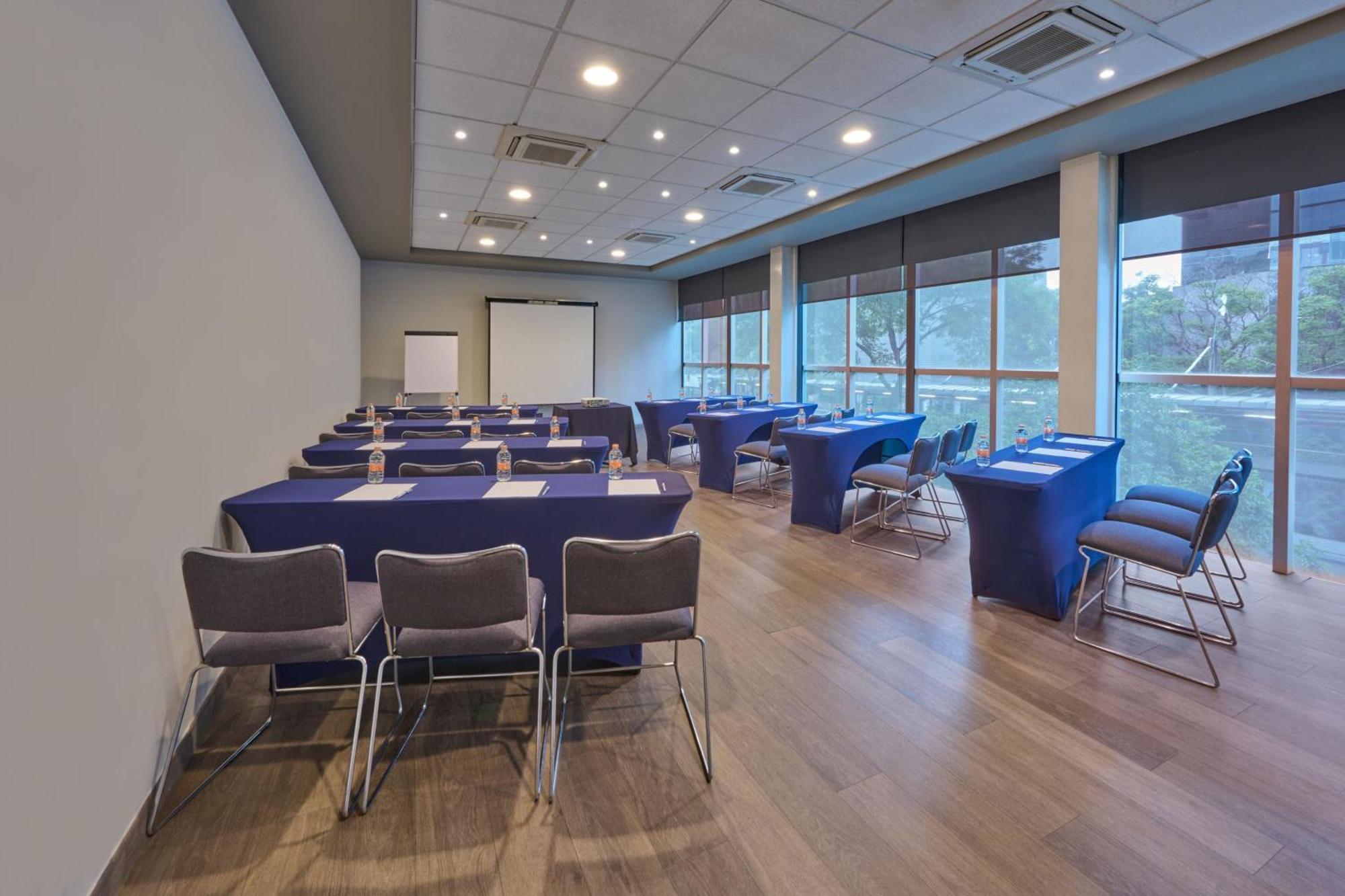 City Express Plus By Marriott Ciudad De Mexico Insurgentes Sur Exterior photo